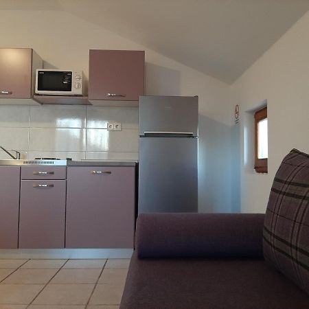 Apartments Cherry Gornji Karin Exterior foto