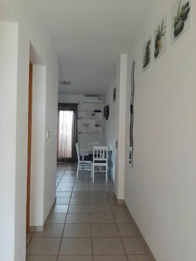 Apartments Cherry Gornji Karin Exterior foto