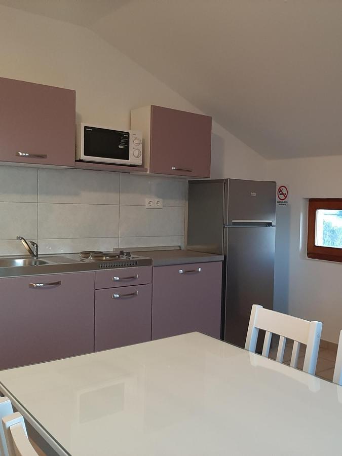 Apartments Cherry Gornji Karin Exterior foto