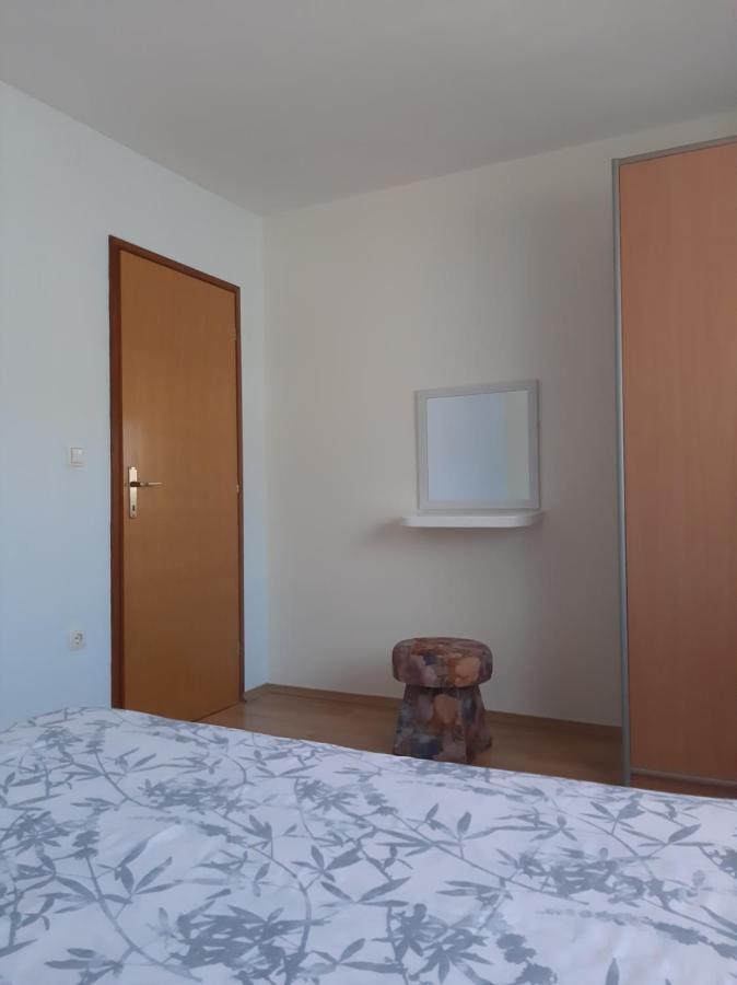 Apartments Cherry Gornji Karin Exterior foto