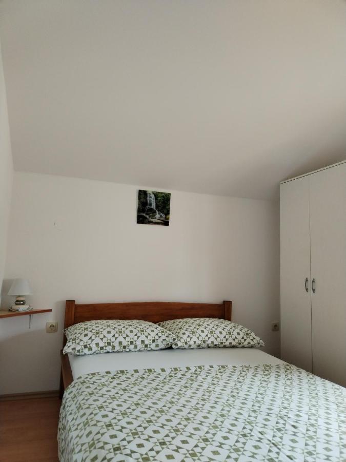 Apartments Cherry Gornji Karin Exterior foto