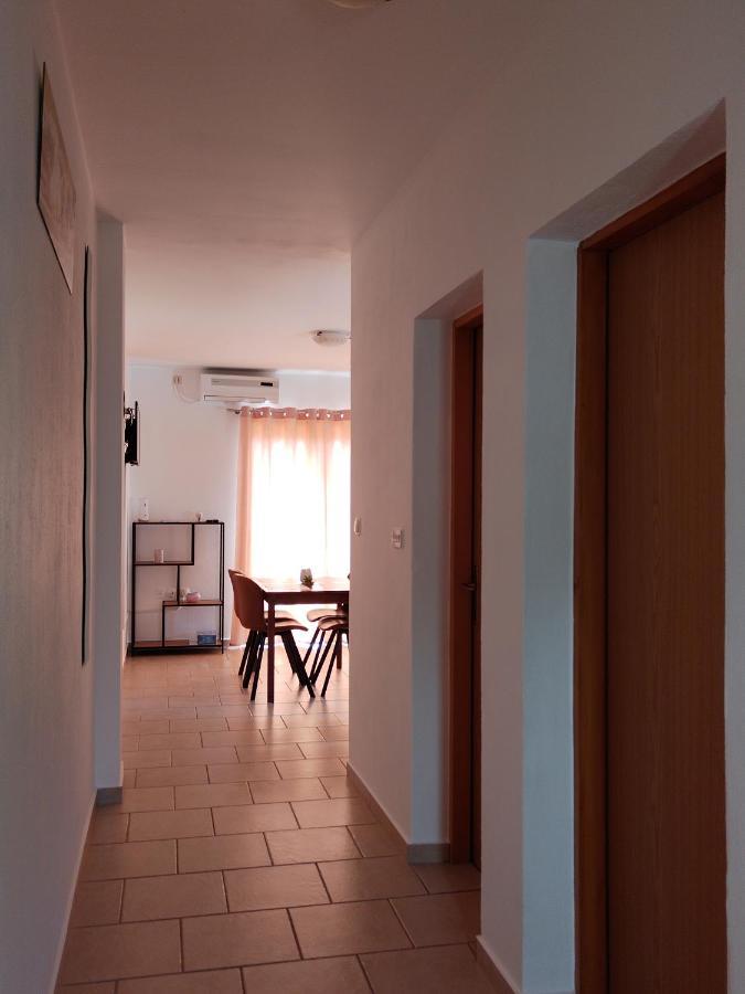 Apartments Cherry Gornji Karin Exterior foto
